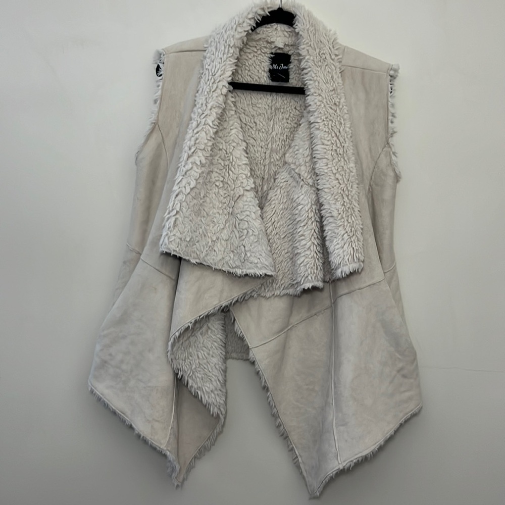 Me Jane - Cream vest - XL - Good Used Condition